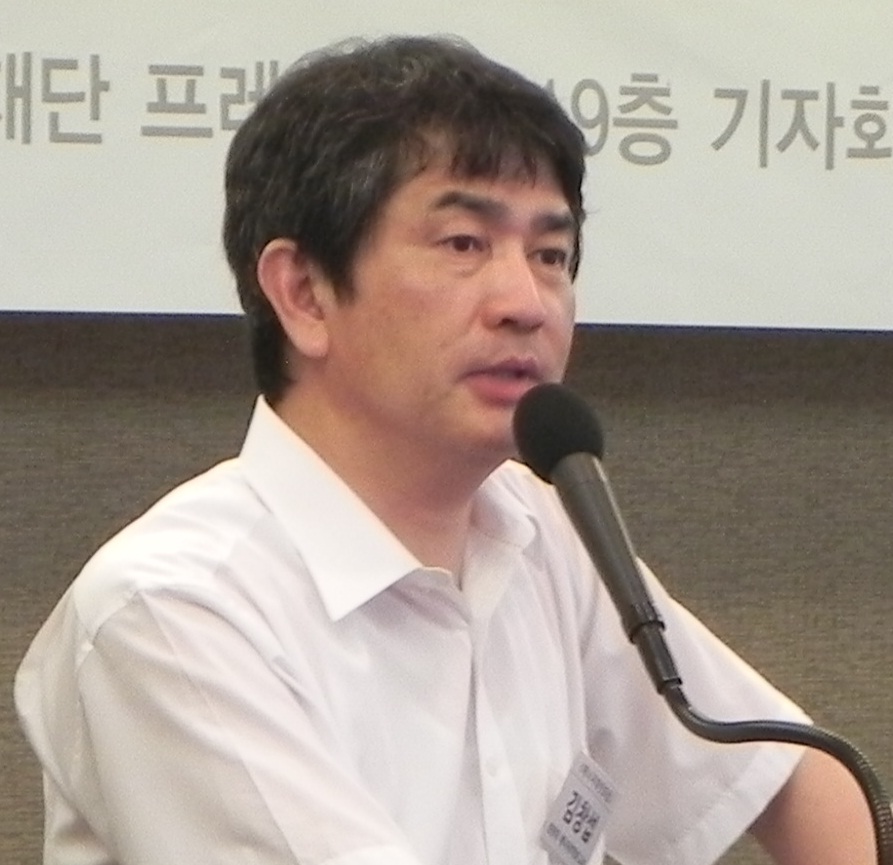 김창섭 교수.jpg